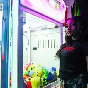 Meet your Posher, Danielle